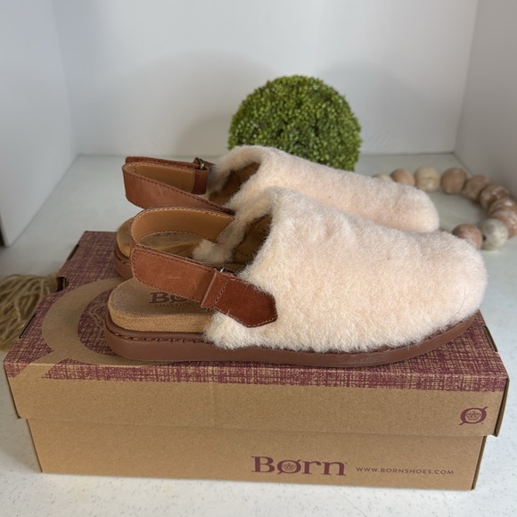 Born Kat Womens Size 7 Natural Shearling Leather Sling Back Mules Clogs Slippers - Picture 12 of 12